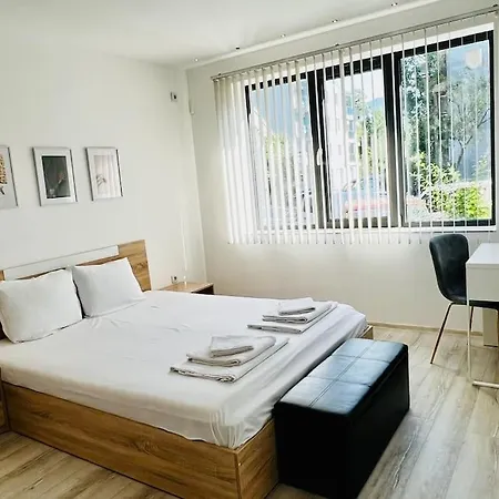 Classic Modern Apartment With Parking Place Sofia Exterior photo