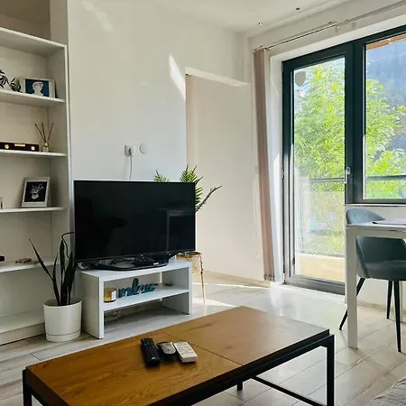 Classic Modern Apartment With Parking Place Sofia Exterior photo