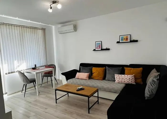 Classic Modern Apartment With Parking Place