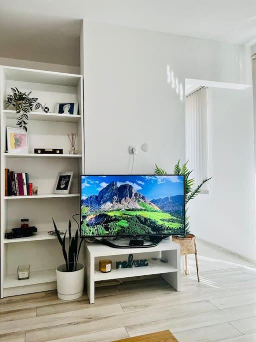 Classic Modern With Parking Place Apartament Sofia